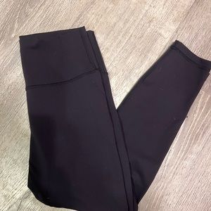 Black lululemon leggings
